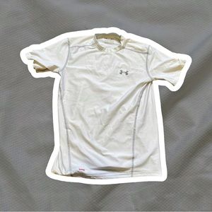 White fitted heat gear under Armour T-shirt